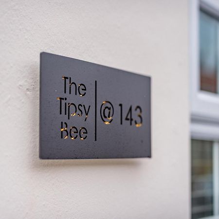 הוילה גיסבורו The Tipsy Bee At 143, מראה חיצוני תמונה